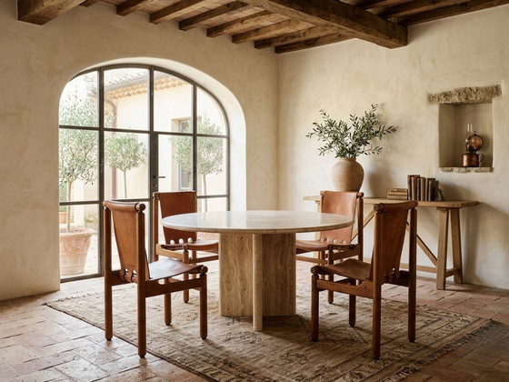 Image 1 of Juego de 4 sillas Ilmari Tapiovaara para La Permanente, de nogal y cuero, de la década de 1960.