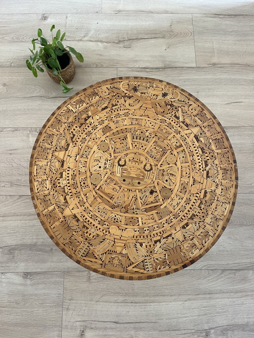 Vintage Mid-Century Salontafel – Handgemaakt Palissander met Azteekse Kalender (Jaren '60)