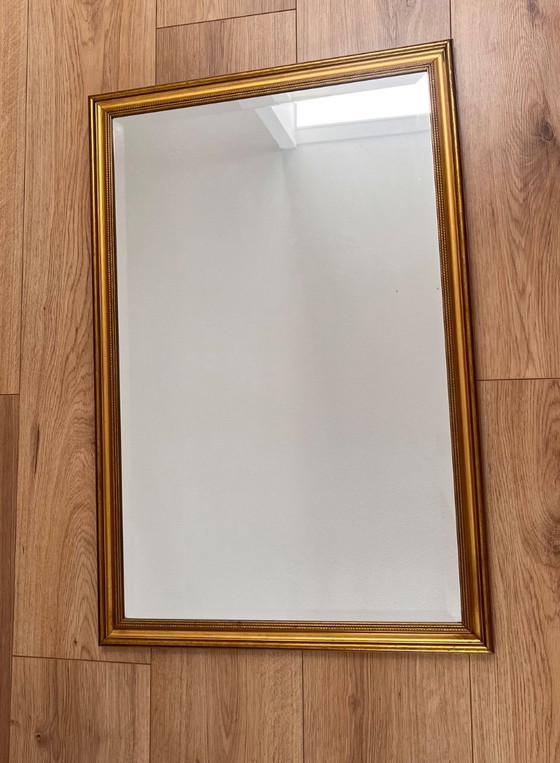 Miroir classique avec cadre doré et verre biseauté – Glass (photo 2 of 6)