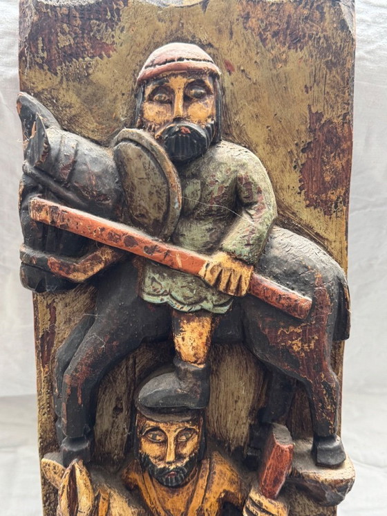 Image 1 of Polychroom houtsnijwerk