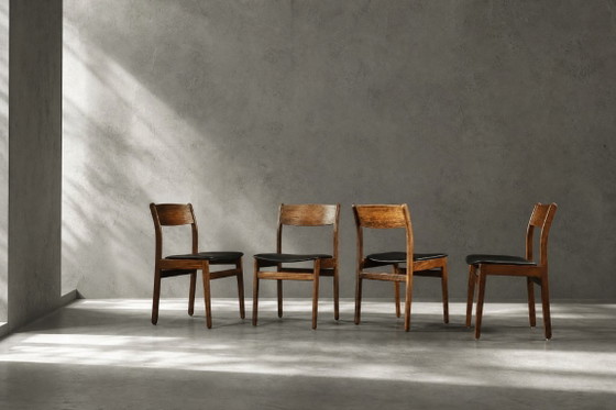 Image 1 of Sedie da pranzo scandinave in stile Mid-Century Modern, in teak e vinile, anni '60, set da 4