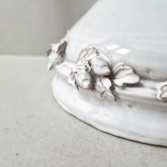 Image 1 of Vintage Italiaanse keramische lamp uit de jaren 50 met bloemversiering.