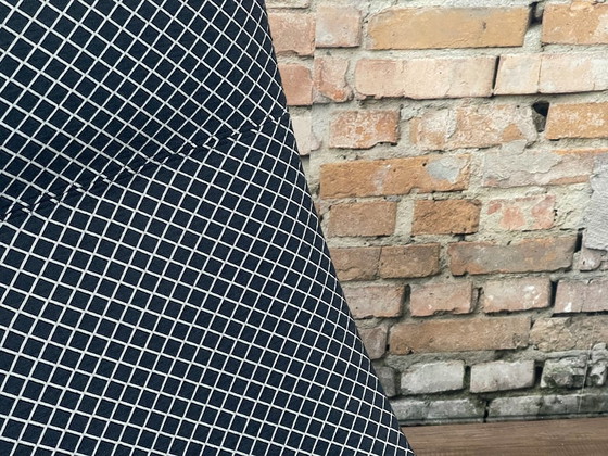 Image 1 of Poltrona lounge Arper Catifa 70