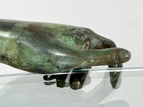 Image 1 of Mesa auxiliar/de centro escultórica con escultura de una mujer desnuda, bronce, Francia, década de 1980.