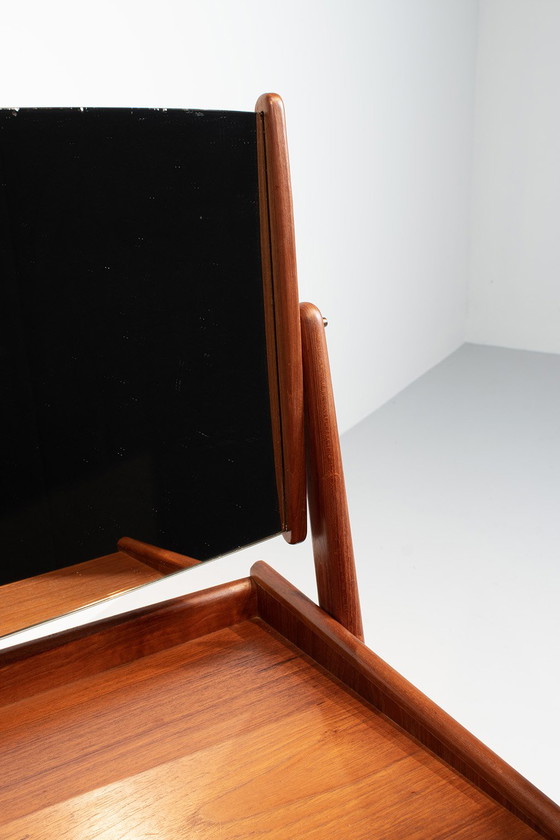 Image 1 of Svend Aage Madsen kaptafel