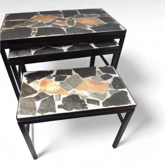 Image 1 of Mimiset in mosaico di marmo di design di metà secolo, base in metallo