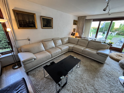 Chateau d'ax corner sofa, like new !