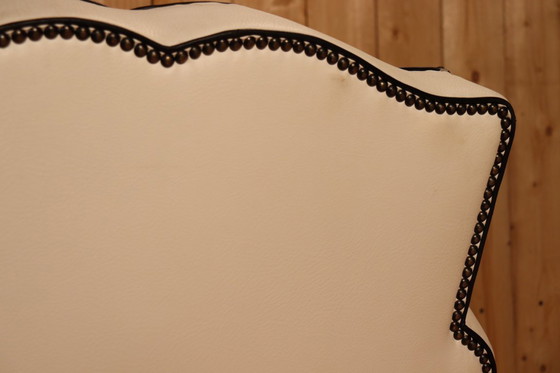 Image 1 of Weißer Ledersessel