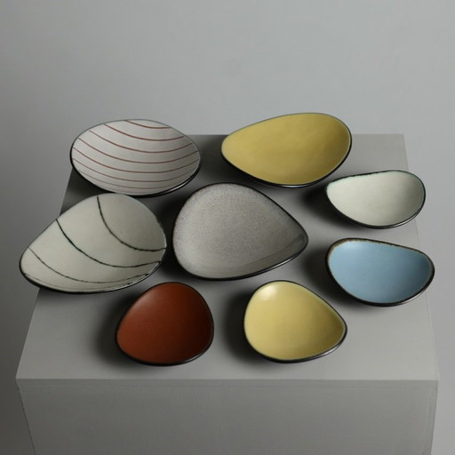 Collection of Eight Fritz van Daalen Ceramic Bowls, Germany, 1950s