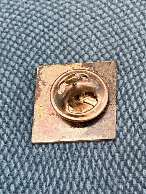 Vintage Black & White Scotch Whisky Pin – Enamelled Terriers – decoratieve objecten (photo 2 of 3)