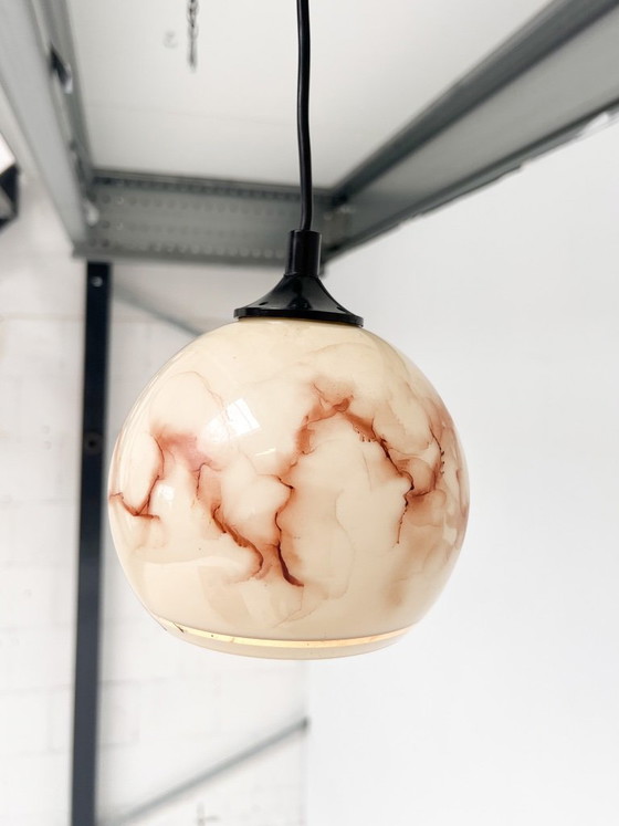 Ronde Vintage Plafondlamp Met Marmerpatroon, 1960's – Hanglampen, Glass (photo 4 of 6)
