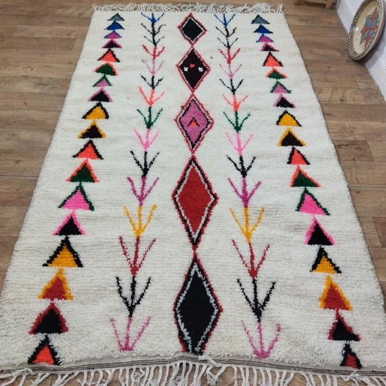 Image 1 of Auténtica alfombra bereber Azilal: 100 % lana natural, tejida a mano (266 × 150 cm)