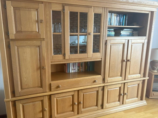 Armario de pared de roble