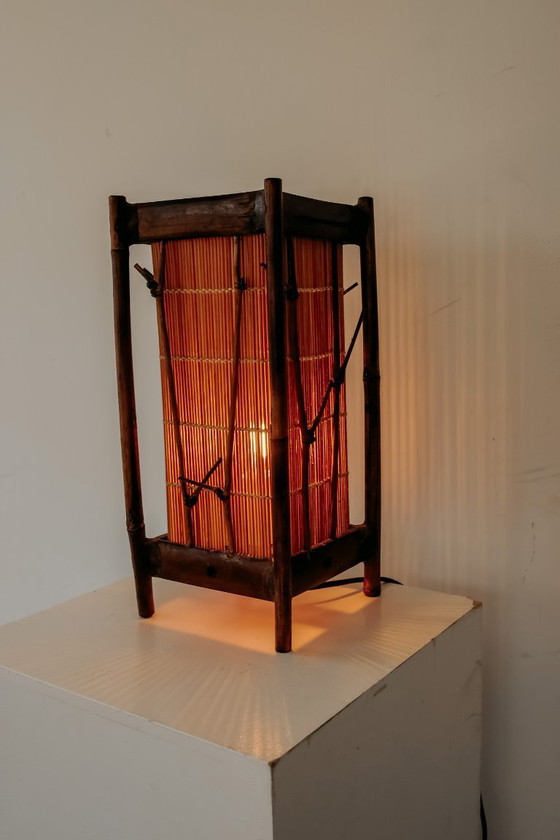 Vintage bamboo table lamp with reed panels, 1960s – Rattan, Wood (photo 2 of 9)