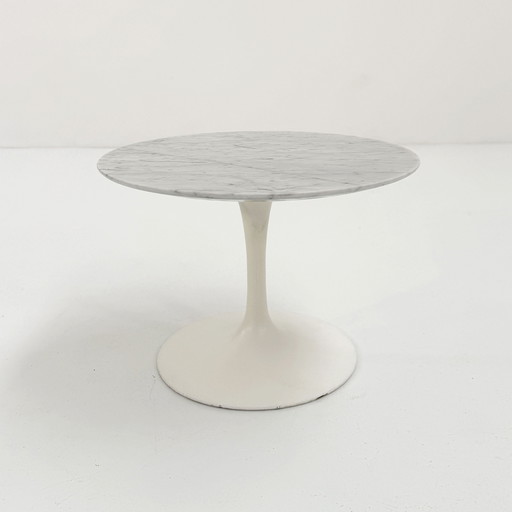 Table d'appoint Tulipe basse en marbre par Eero Saarinen pour Knoll, 1970