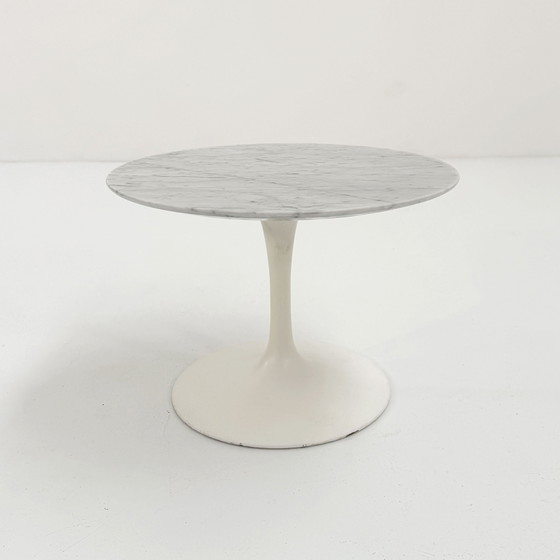 Image 1 of Low Tulip Side Table in Marble by Eero Saarinen for Knoll, 1970s