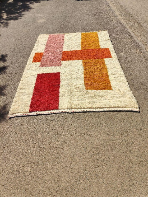 Image 1 of Ecrufarbener Berberteppich mit geometrischen Mustern, 250 cm x 150 cm