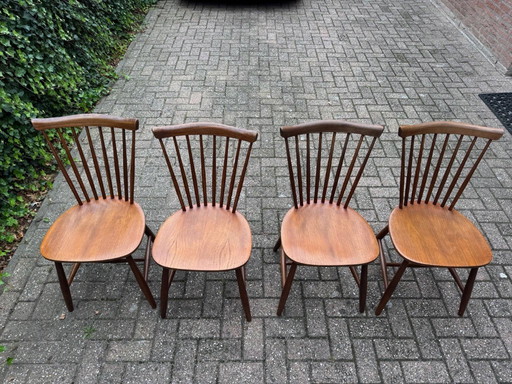 4 sedie a doghe Nesto Pastoe degli anni '60