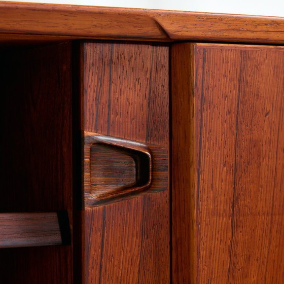 Image 1 of MK10673 Restored rosewood sideboard by Henry Rosengren Hansen for Brande Møbelindustri