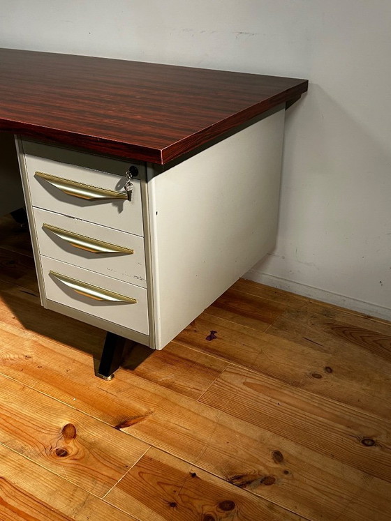 Industrial mid-century vintage desk – Metal, Wood (photo 8 of 19)