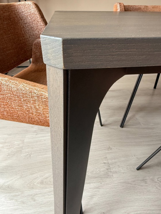 Image 1 of AL2 Vintme 002 dining table & 6x AL2 Mob 012 dining table chair