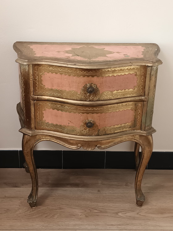Image 1 of Commode Florentine
