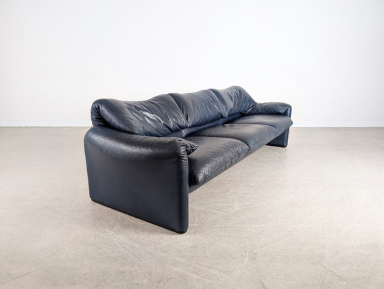 Image 1 of Cassina Maralunga Sofa Dreisitzer Couch Magistretti Leder blau