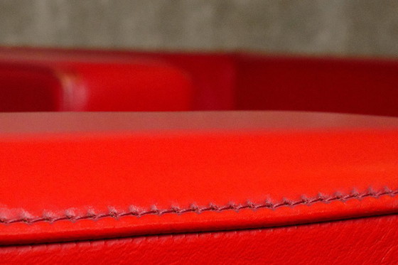 Image 1 of Poltrona Frau - Coppia di poltrone "Moji" in pelle rossa e faggio laccato nero - 2006 - Italia