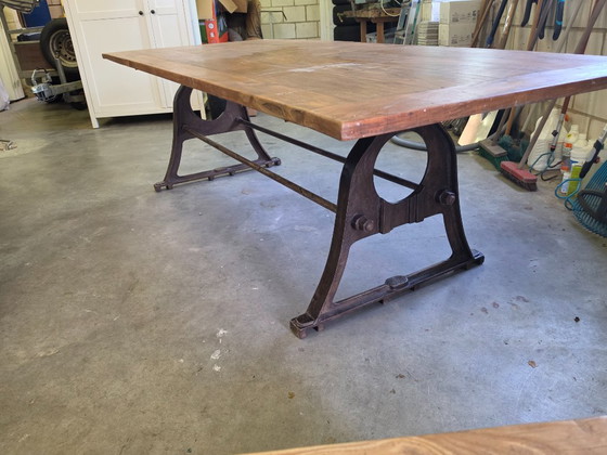 Robust Industrial Dining Table XL with Machine Legs – Cast Iron, Wood (photo 2 of 6)