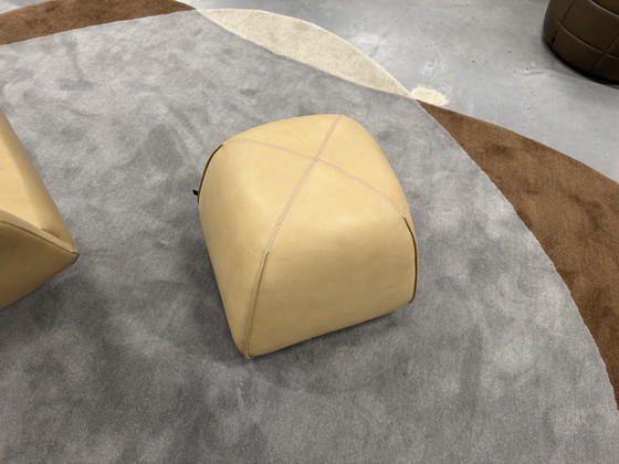 Image 1 of Fauteuil Relax Design on Stock Nosto avec pouf BimBom en cuir Loxton