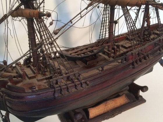 Image 1 of Maquette de bateau anglaise ancienne : « H.M.S. Mermaid », XIXe siècle