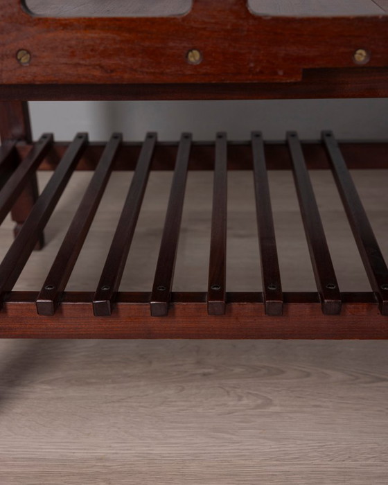 Vintage 1960s coffee table with pull-out tray, Italian design – Wood (photo 6 of 10)
