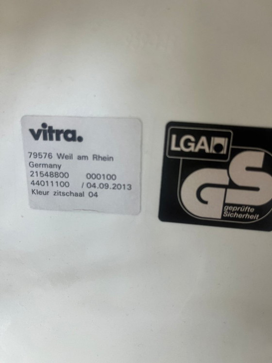 Image 1 of 6 + 2 chaises VITRA Eames DAR