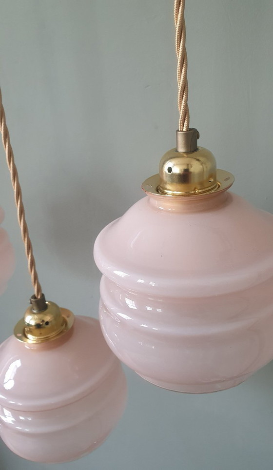 Image 1 of Set van 3 Vintage franse hanglampen - rose pastel opaline glas in Art Deco stijl 