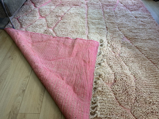 XXL Marokkanischer Wollteppich in Zartrosa – 383 × 256 cm – Teppiche & Läufer, Wool (photo 5 of 8)