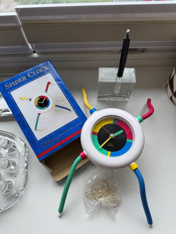 Orologio Vintage Spider Anni '80 – Stile Memphis – Scatola Originale – Plastica (photo 6 of 8)
