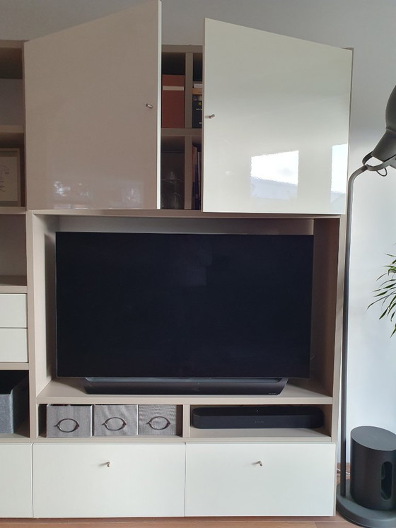 Luxuriöser Wandschrank/TV-Schrank von Hülsta – Wood, Glass (photo 5 of 7)