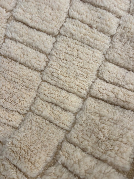 Tappeto marocchino in lana Mrirt 180x260 cm – Tappeto berbero avorio fatto a mano – Tappeto marocchino (photo 7 of 10)