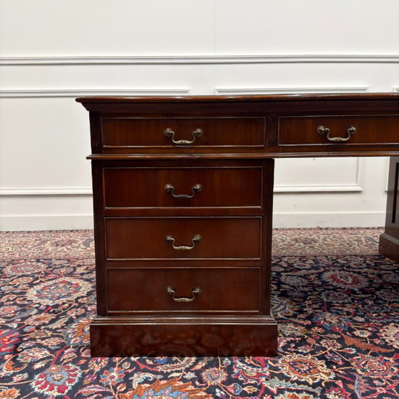 Scrivania da partner classica inglese molto grande – Scrivanie, Leather, Wood (photo 9 of 19)