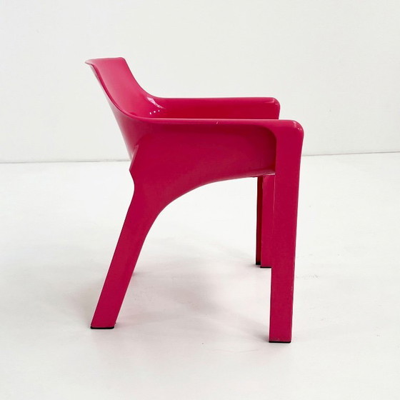 Image 1 of Butaca Gaudí rosa de Vico Magistretti para Artemide, 1984