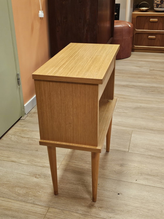 Image 1 of Table de chevet vintage scandinave