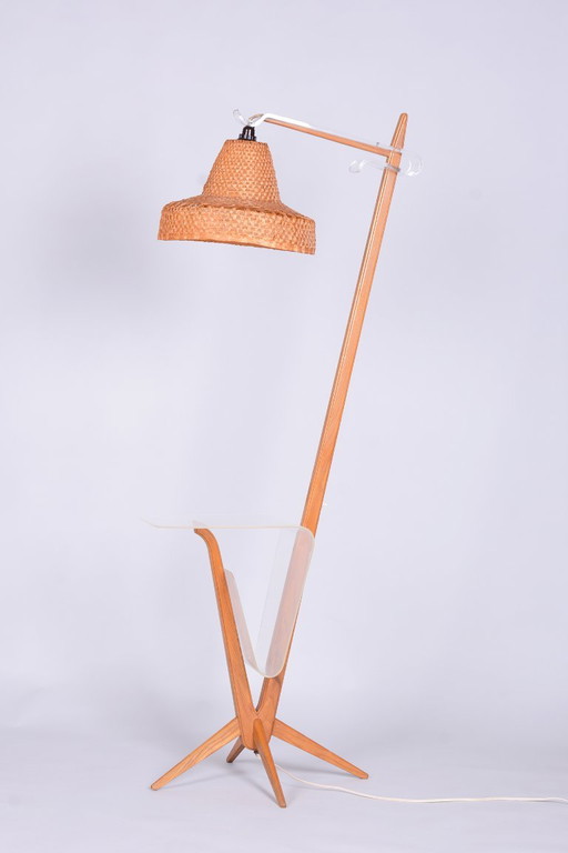 Restaurierte Mid-Century Stehlampe von Krásná Jizba, Buche, Rattan, Tschechisch, 1950er Jahre – vloerlampen, Plexiglass