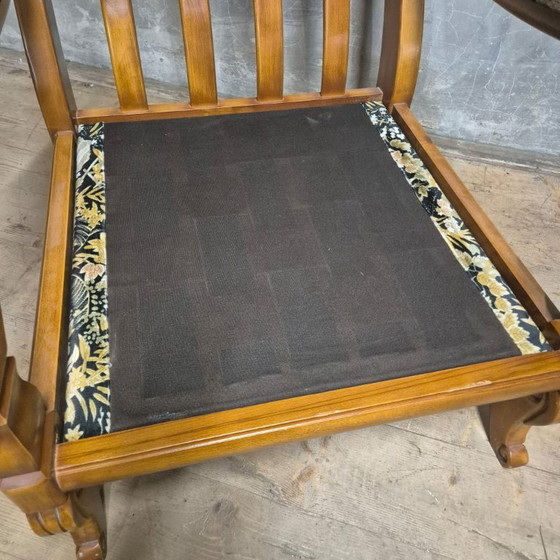 Image 1 of Paire de fauteuils en bois à accoudoirs incurvés, Tchécoslovaquie, années 1940-1950