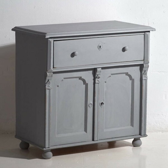 Antique two-door living room chest of drawers (c.1920) #15 – Wood (photo 5 of 38)