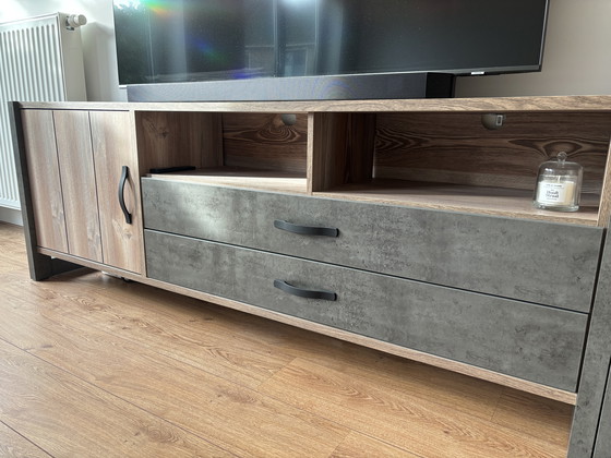 Image 1 of Mobile TV e cassettiera come nuovi / in vendita anche separatamente