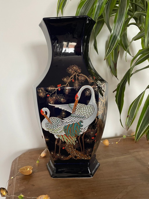 Heron pattern ceramic vase