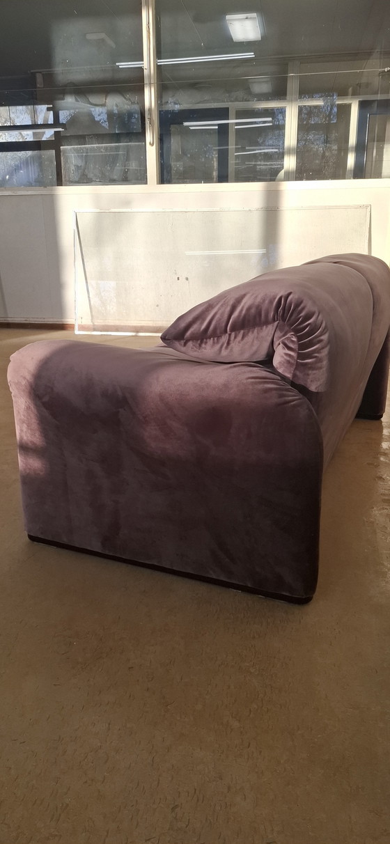 Image 1 of Cassina maralunga