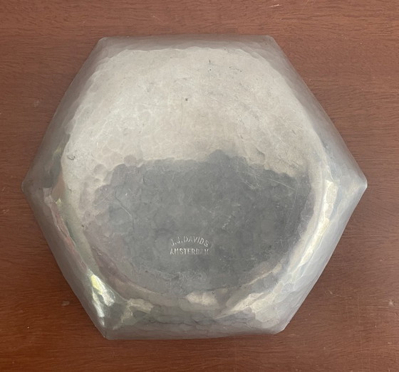 Image 1 of J.J. Davids Amsterdam - Juego de posavasos Art Déco de peltre plateado martillado a mano para licor o oporto