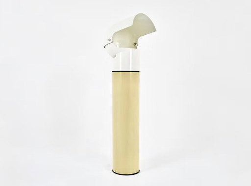 Lampadaire Mezzo Pileo par Gae Aulenti pour Artemide, 1970s – vloerlampen, Metal, Plastic
