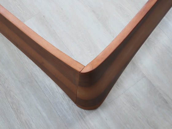 Image 1 of Italiaans bedframe uit de jaren 70 van gebogen walnotenhout met opbergruimte in het hoofdeinde.